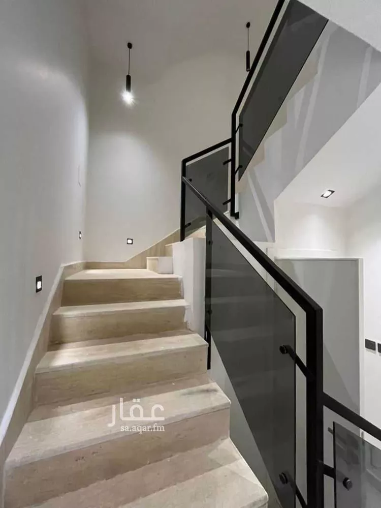 فيلا للإيجار في شارع يعقوب بن أبي الفضل ، حي عكاظ ، الرياض ، منطقة الرياض صورة 4