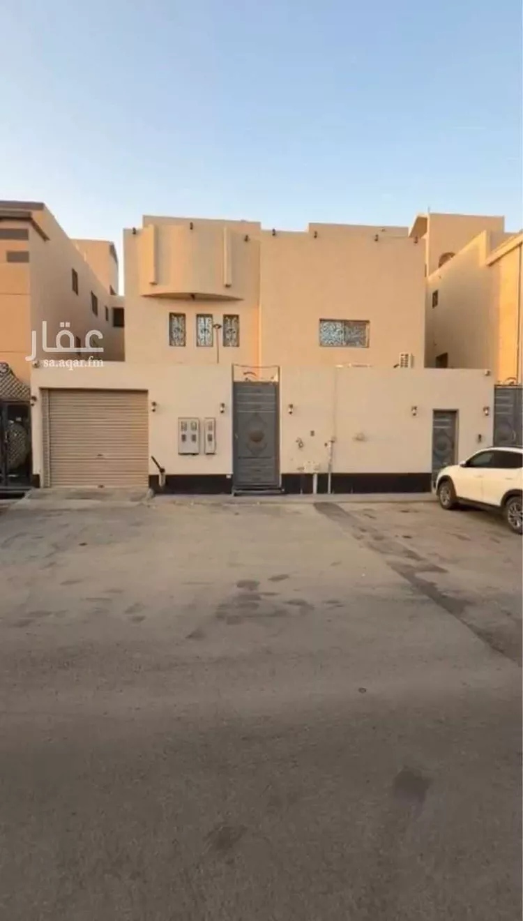 فيلا للبيع في شارع محمد البياري, حي عكاظ, مدينة الرياض, منطقة الرياض