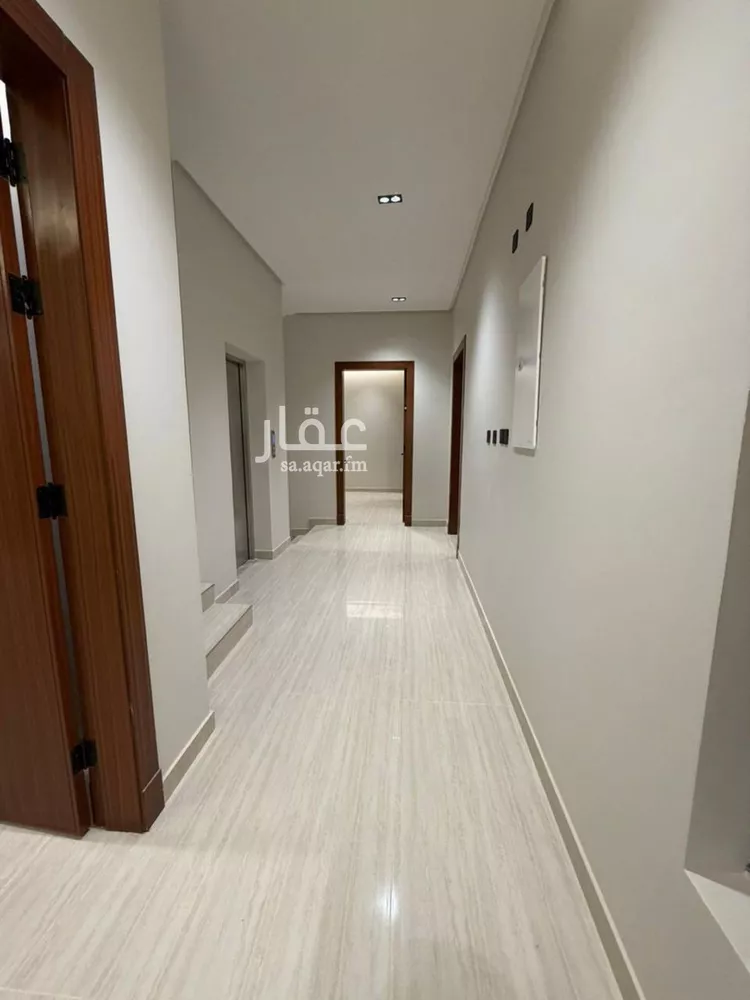 فيلا للبيع في شارع أبي غالب الماوردي, حي المهدية, مدينة الرياض, منطقة الرياض صورة 3