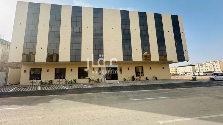 شقة للبيع في شارع عنيزة, حي ظهرة لبن, مدينة الرياض, منطقة الرياض 1 صورة