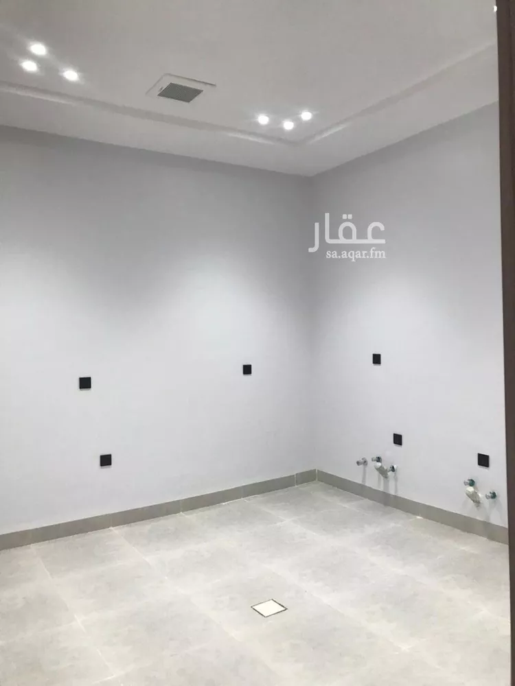 دور للبيع في شارع أحمد بن محمد الشغري, حي طويق, مدينة الرياض, منطقة الرياض صورة 3