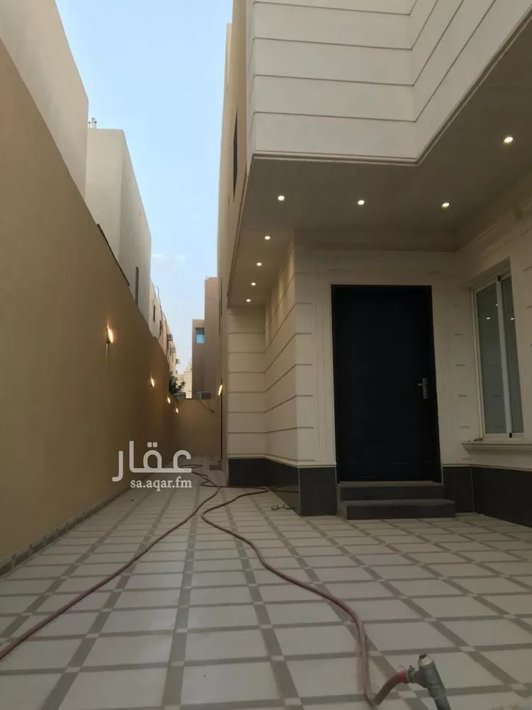 فيلا للبيع في شارع طلال بن جبر, حي النهضة, مدينة الرياض, منطقة الرياض صورة 2