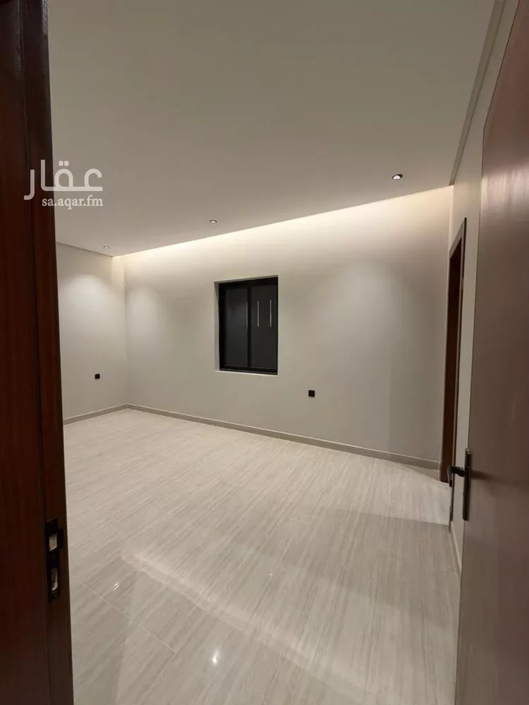 فيلا للبيع في شارع عمر بن أبي بكر, حي المهدية, مدينة الرياض, منطقة الرياض صورة 3