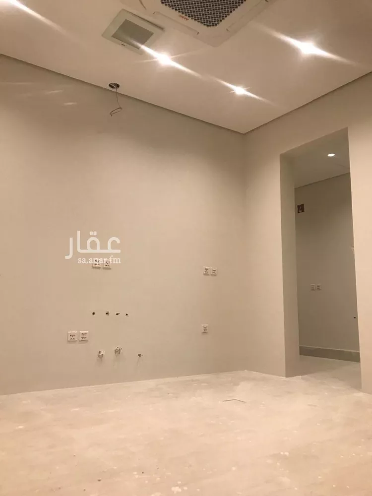 فيلا للبيع في شارع ابن أبي عذيبة, حي القيروان, مدينة الرياض, منطقة الرياض 11