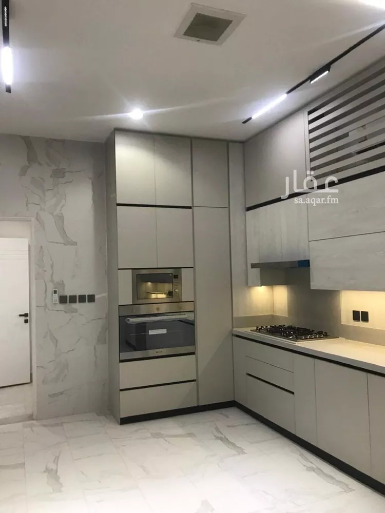 Villa for Sale in Riyadh Al Yarmouk 13