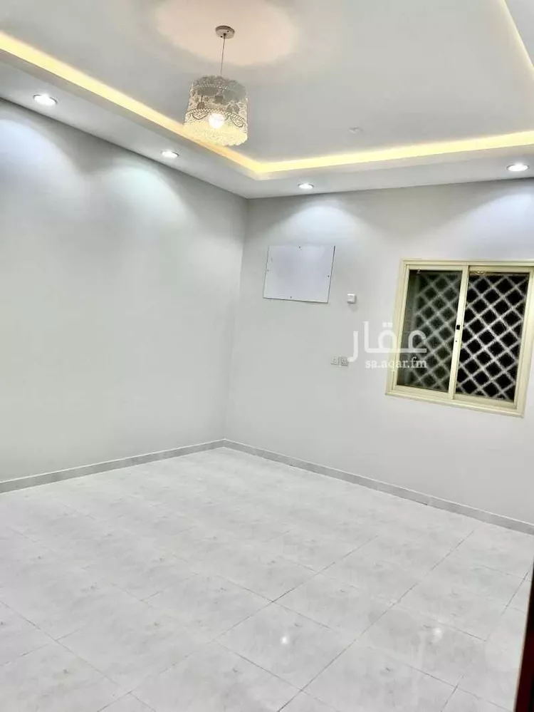 شقة للبيع في شارع عبدالله ابن عقلمة ، ذات الحلي ، رجال المع صورة 3