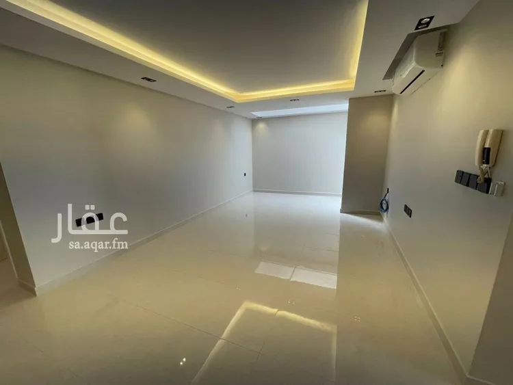 فيلا للبيع في شارع فرات بن حيان, حي الروضة, مدينة الرياض, منطقة الرياض