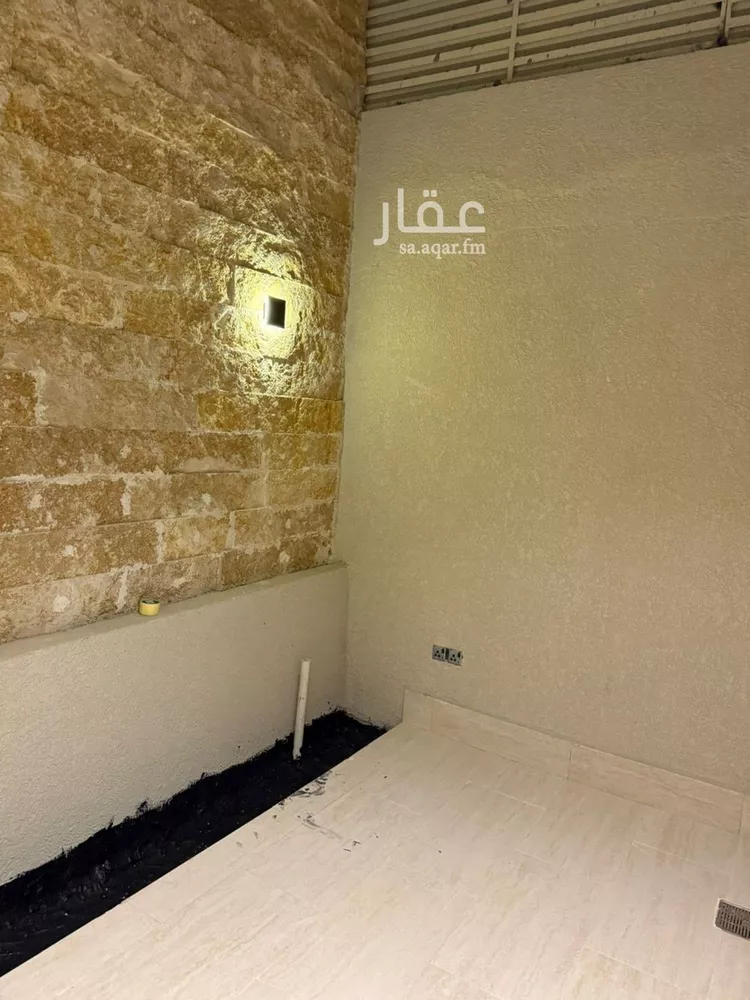 فيلا للبيع في شارع فرات بن حيان, حي الروضة, مدينة الرياض, منطقة الرياض