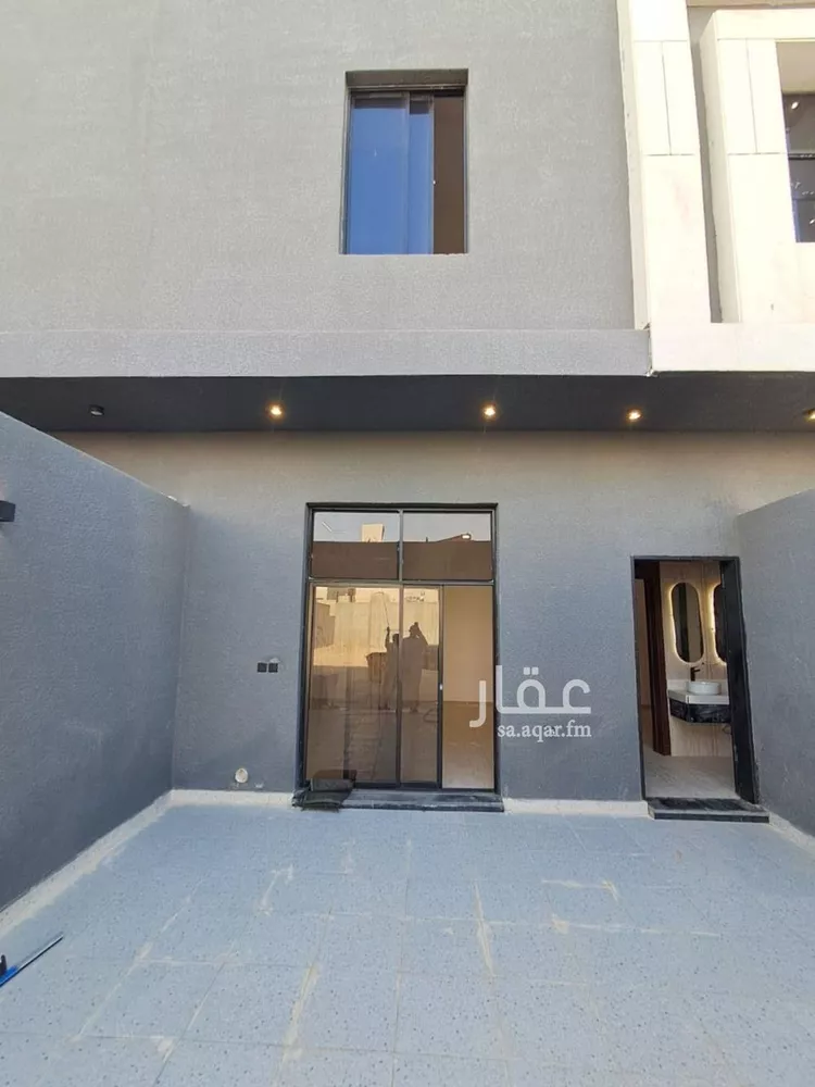 دور للبيع في شارع عمر بن قيس, حي طويق, مدينة الرياض, منطقة الرياض صورة 3