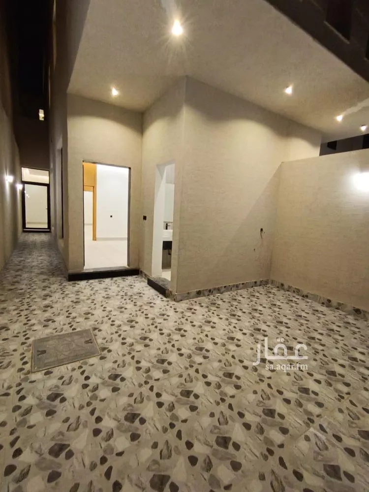 دور للبيع في شارع إسماعيل بن إبراهيم الربعي, حي طويق, مدينة الرياض, منطقة الرياض صورة 3