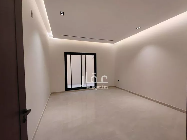 دور للبيع في شارع حسن الشاعر, حي عكاظ, مدينة الرياض, منطقة الرياض صورة 5