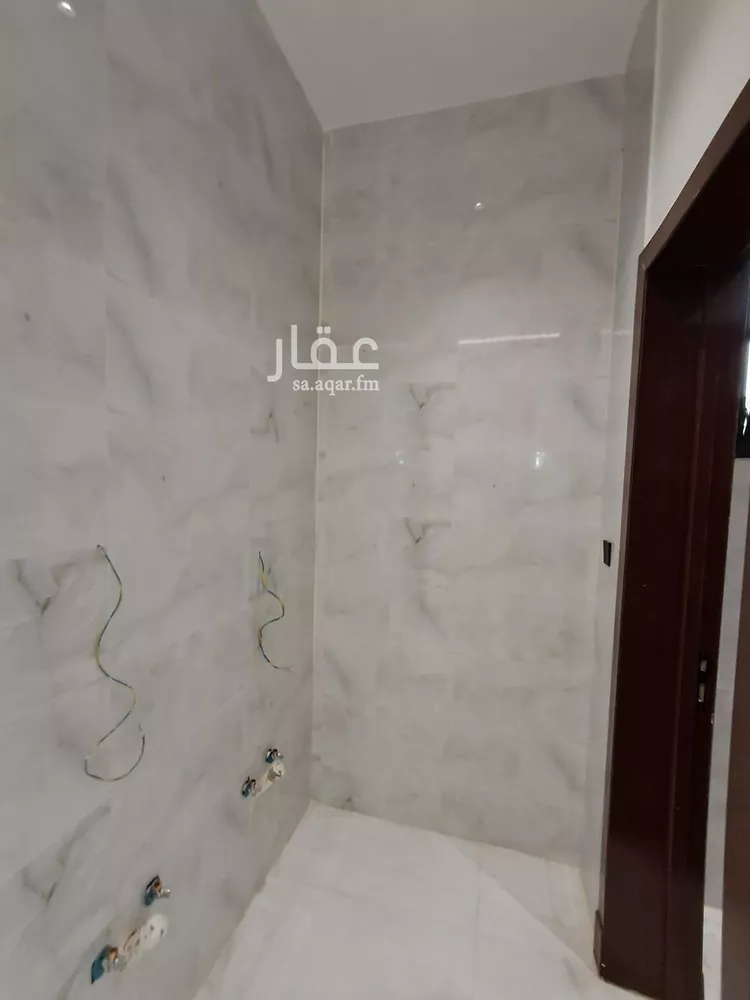 فيلا للبيع في شارع عائشة بنت ابي بكر, حي ديراب, مدينة الرياض, منطقة الرياض صورة 4