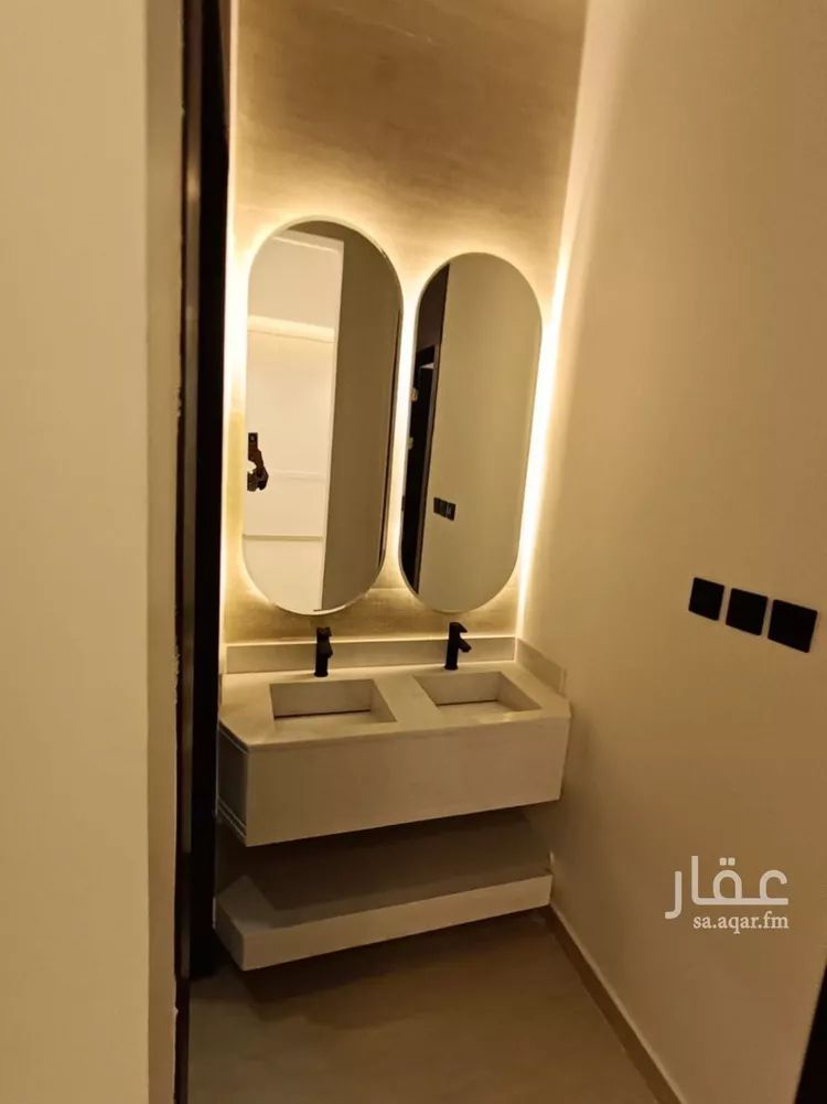 دور للبيع في شارع إسماعيل بن إبراهيم الربعي, حي طويق, مدينة الرياض, منطقة الرياض صورة 4