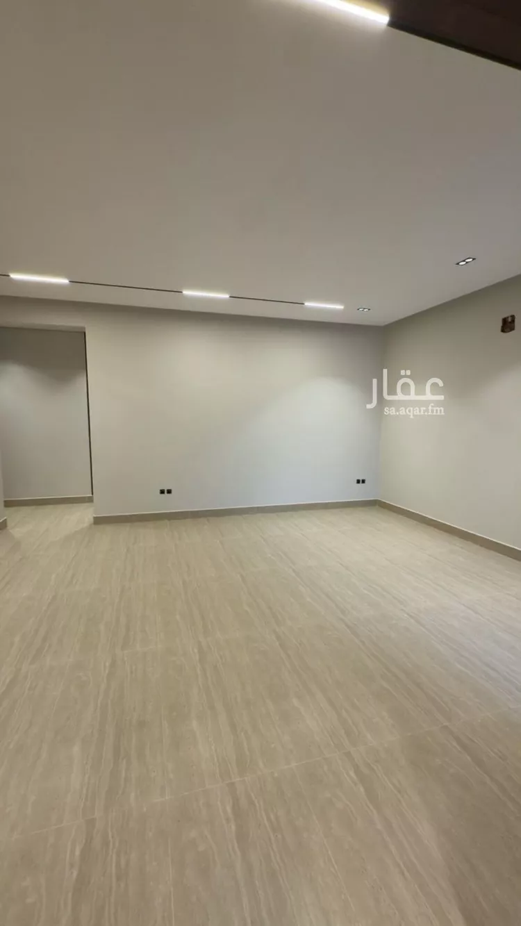 دور للبيع في شارع العجمة, حي الرمال, مدينة الرياض, منطقة الرياض صورة 2