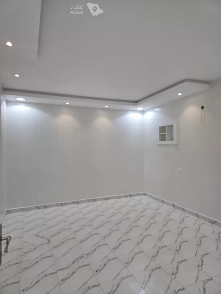 شقة للإيجار في شارع عبدالله بن أبي البركات, حي عكاظ, مدينة الرياض, منطقة الرياض 5