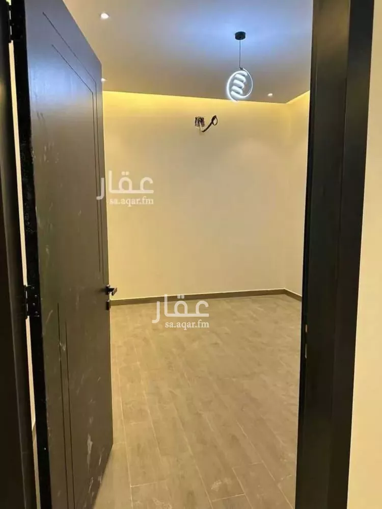 فيلا للإيجار في شارع أحمد بن طريف, حي عكاظ, مدينة الرياض, منطقة الرياض صورة 5