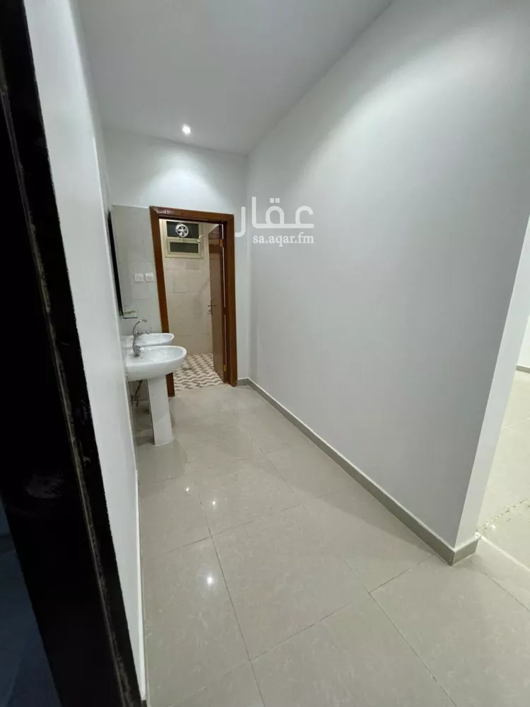 شقة للإيجار في شارع رقم 318, حي ظهرة لبن, مدينة الرياض, منطقة الرياض صورة 4