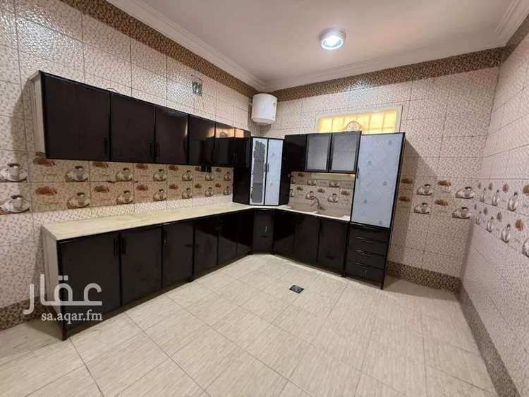 شقة للإيجار في شارع هدبة بن مصعب, حي الرمال, مدينة الرياض, منطقة الرياض