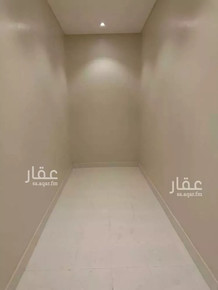 فيلا للإيجار في شارع أحمد بن طريف, حي عكاظ, مدينة الرياض, منطقة الرياض صورة 3