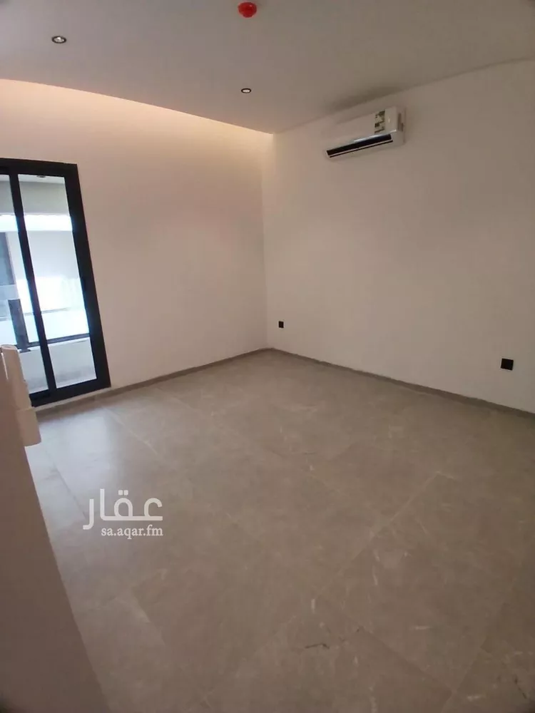 فيلا للإيجار في شارع عبدالله بن حبان, حي الرمال, مدينة الرياض, منطقة الرياض صورة 5