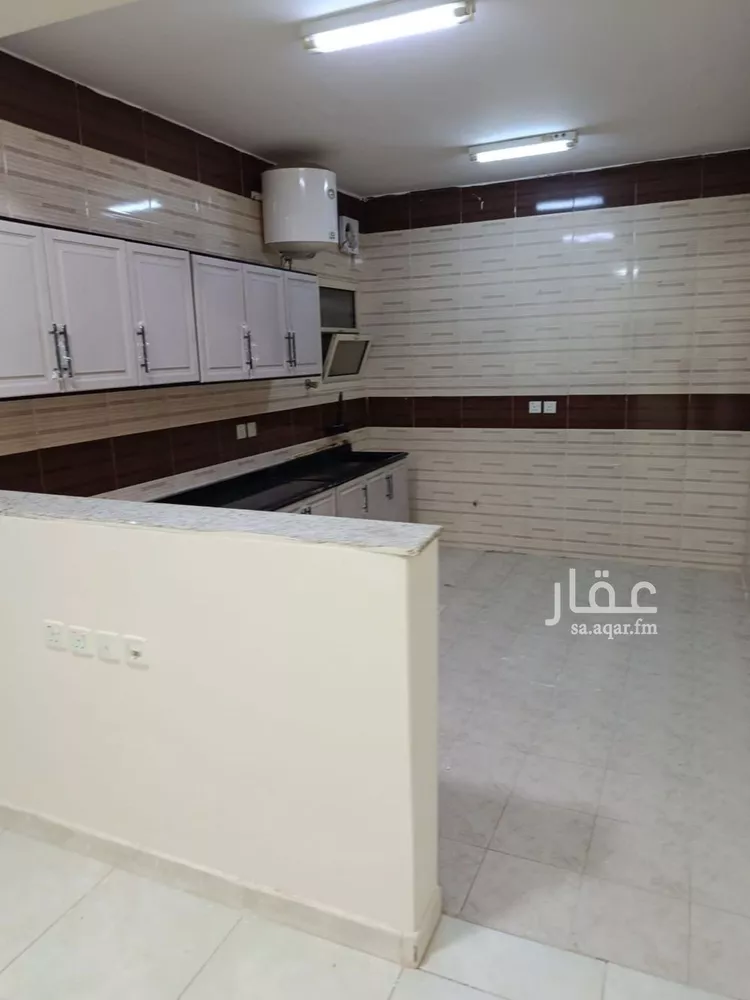 شقة للإيجار في شارع ابن المظفر الحاتمي, حي العزيزية, مدينة الرياض, منطقة الرياض صورة 3