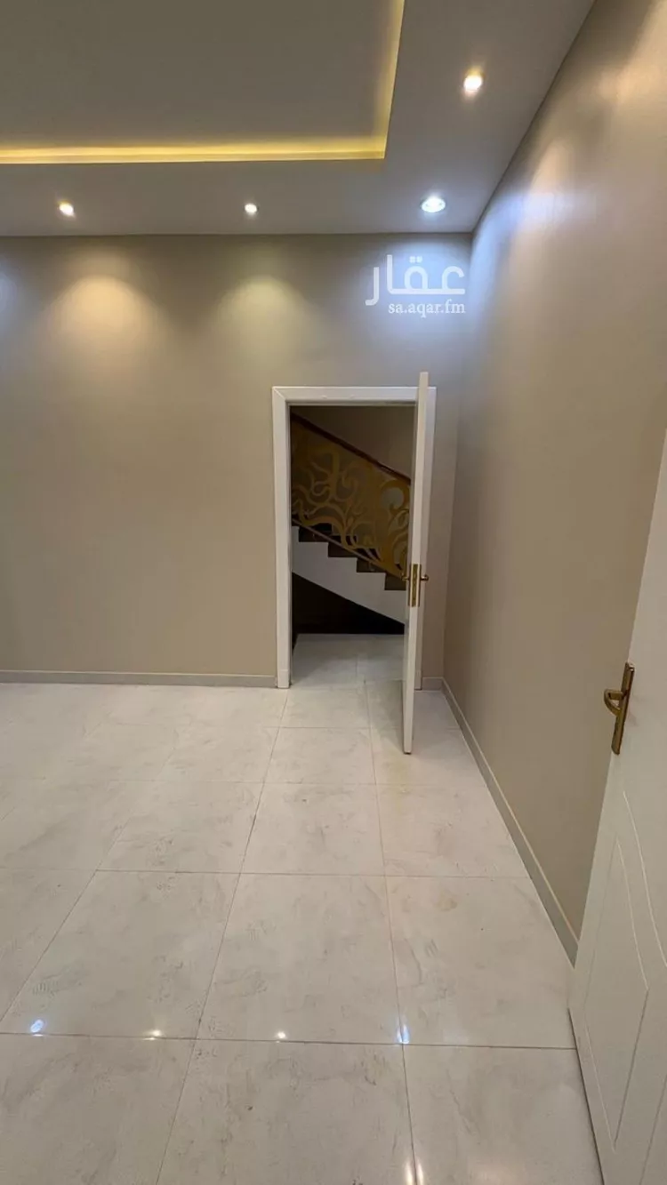 فيلا للإيجار في شارع ابن أبي الجيش, حي المهدية, مدينة الرياض, منطقة الرياض صورة 2
