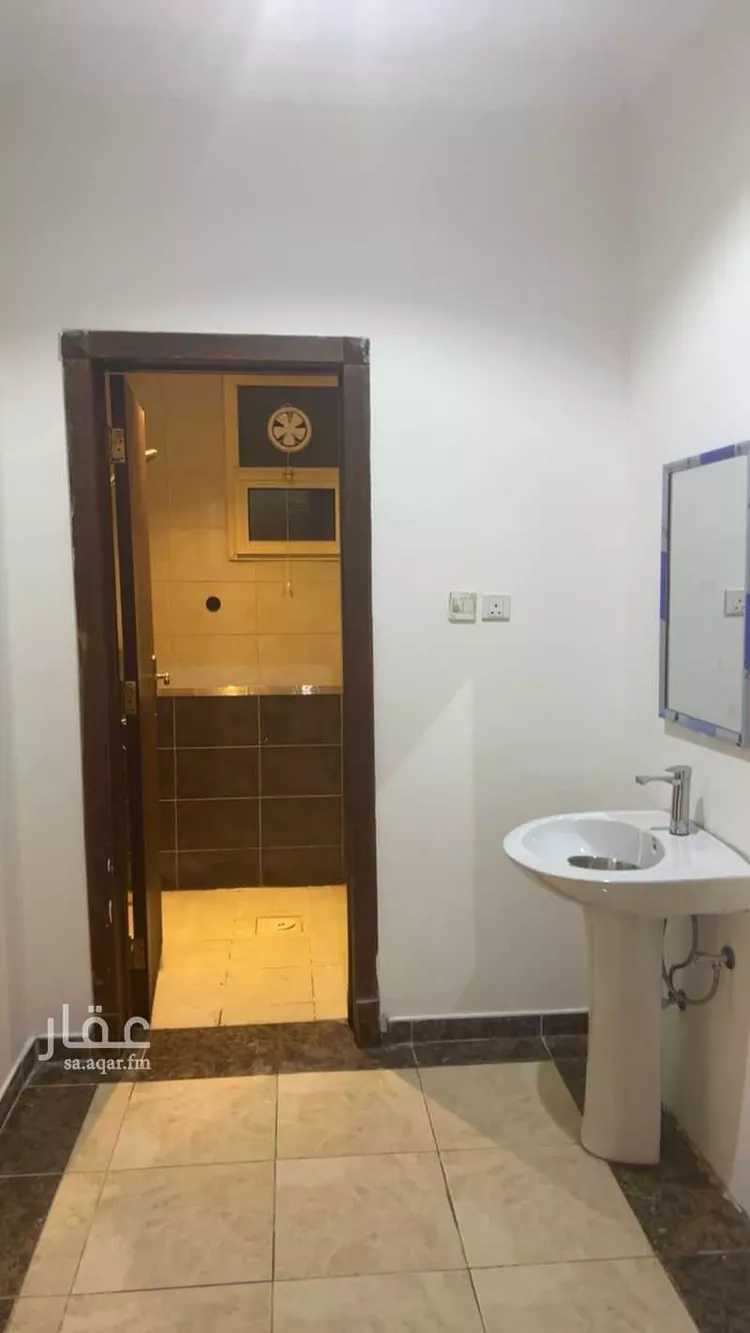 شقة للإيجار في شارع شارع رقم 111, حي ظهرة لبن, مدينة الرياض, منطقة الرياض صورة 2