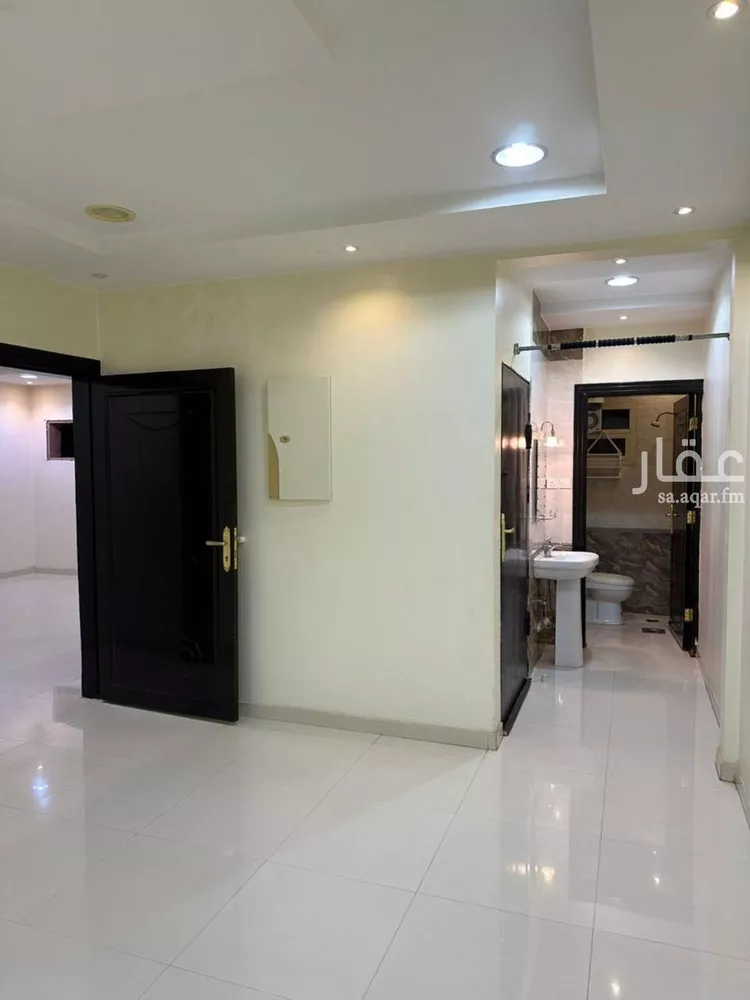 شقة للإيجار في شارع أبي عبيدة النابلسي, حي عكاظ, مدينة الرياض, منطقة الرياض