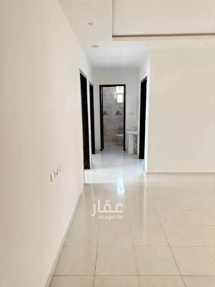 شقة للإيجار في شارع عبدالعزيز العبادي, حي الرمال, مدينة الرياض, منطقة الرياض