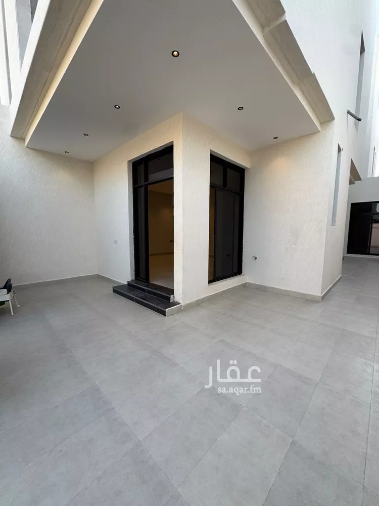 فيلا للبيع في شارع خديجة النهروانية, حي الخليج, مدينة الرياض, منطقة الرياض صورة 3