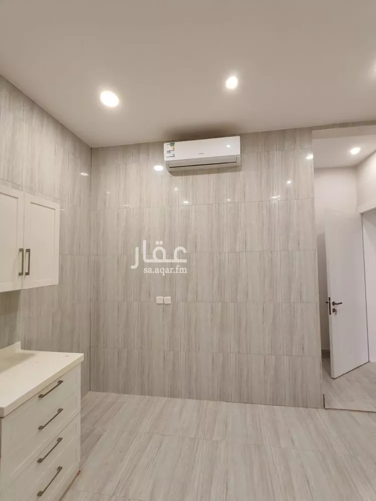 دور للبيع في شارع القاربة, حي الرمال, مدينة الرياض, منطقة الرياض صورة 5