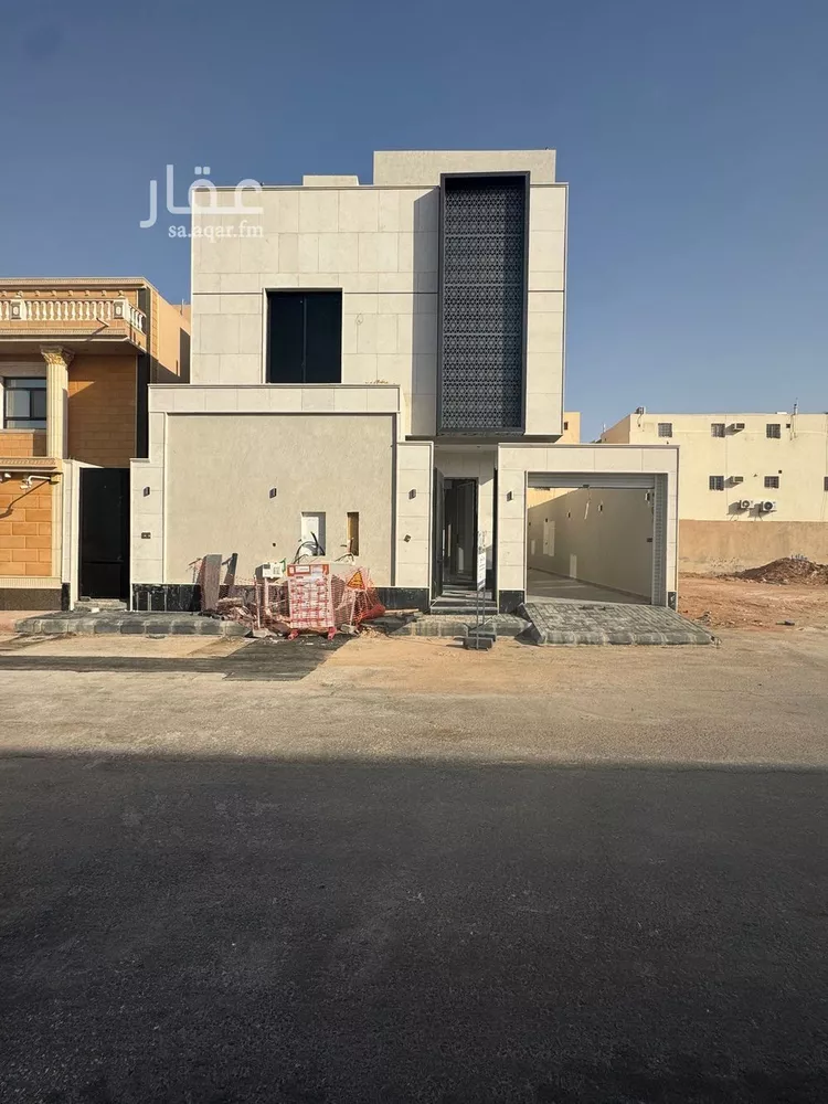 دور للبيع في شارع الحوطة, حي إشبيلية, مدينة الرياض, منطقة الرياض