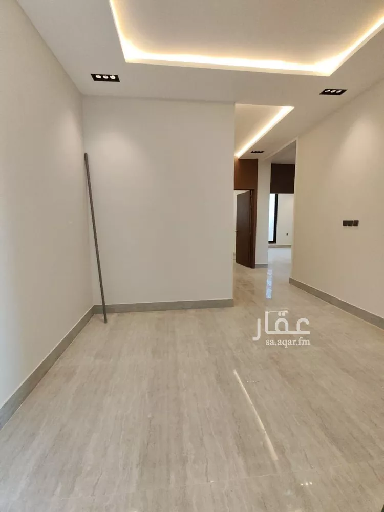 دور للبيع في شارع فؤاد الخطيب, حي الرمال, مدينة الرياض, منطقة الرياض صورة 3