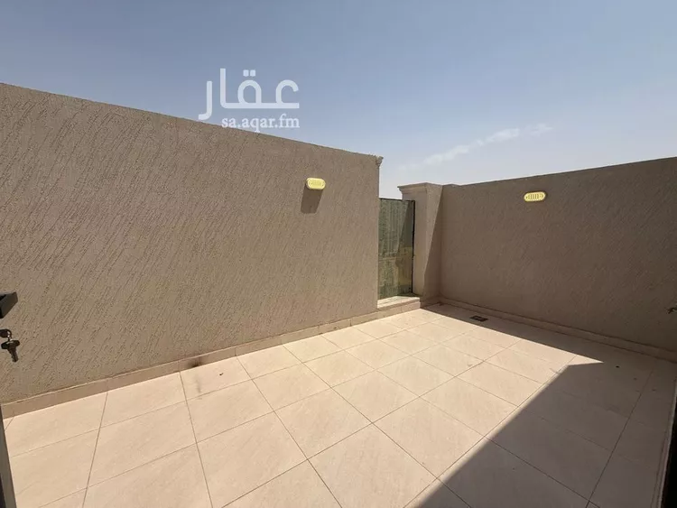 دور للبيع في شارع عبدالله الكلابي, حي الرمال, مدينة الرياض, منطقة الرياض صورة 5