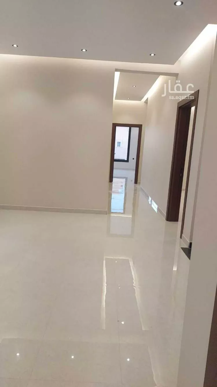 فيلا للبيع في شارع العوالي, حي العوالي, مدينة الرياض, منطقة الرياض صورة 3