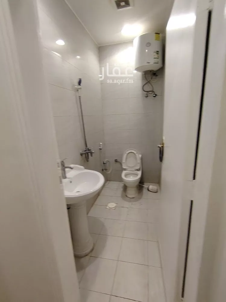 شقة للإيجار في شارع التحلية, حي العقيق, مدينة الرياض, منطقة الرياض صورة 5