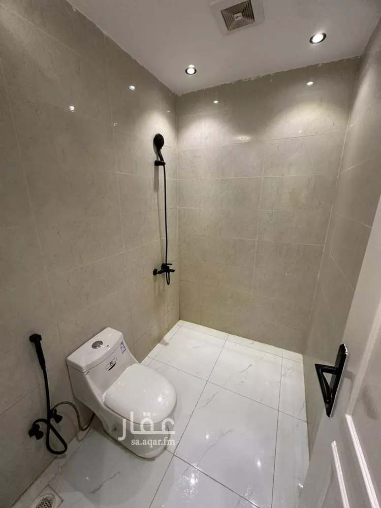 شقة للإيجار في شارع البحار, حي الحمراء, مدينة الرياض, منطقة الرياض صورة 5