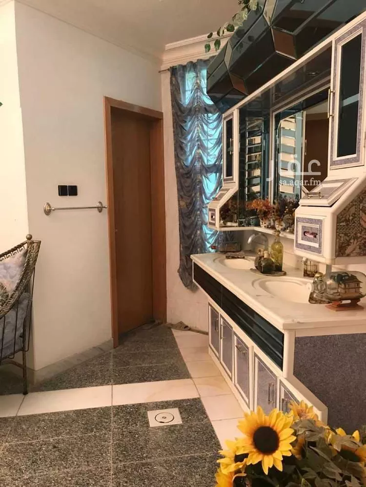 فيلا للبيع في شارع أميمة بنت الخطاب, حي الأفق, مدينة بريدة, منطقة القصيم