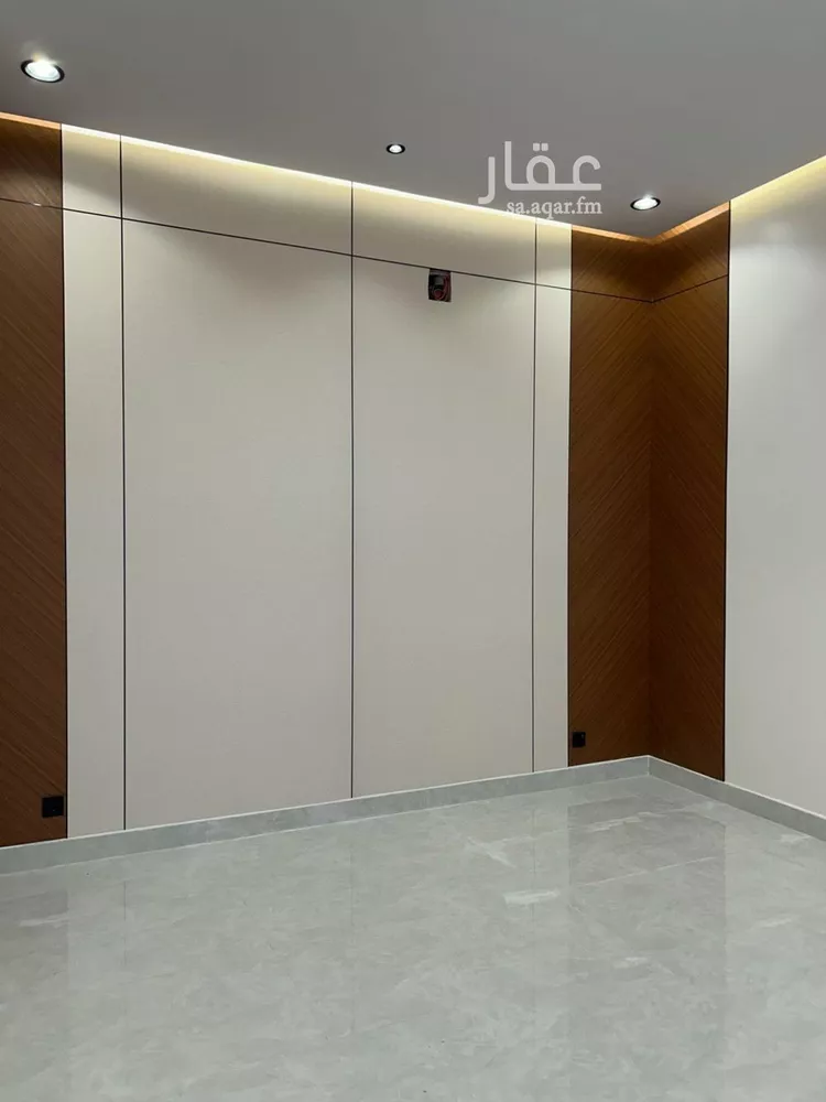 فيلا للبيع في شارع ممر77, حي الجنادرية, مدينة الرياض, منطقة الرياض 7