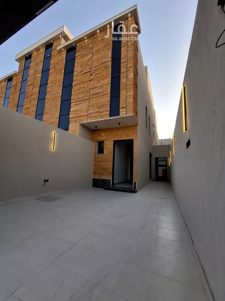 دور للبيع في شارع ابن المنذر, حي عكاظ, مدينة الرياض, منطقة الرياض