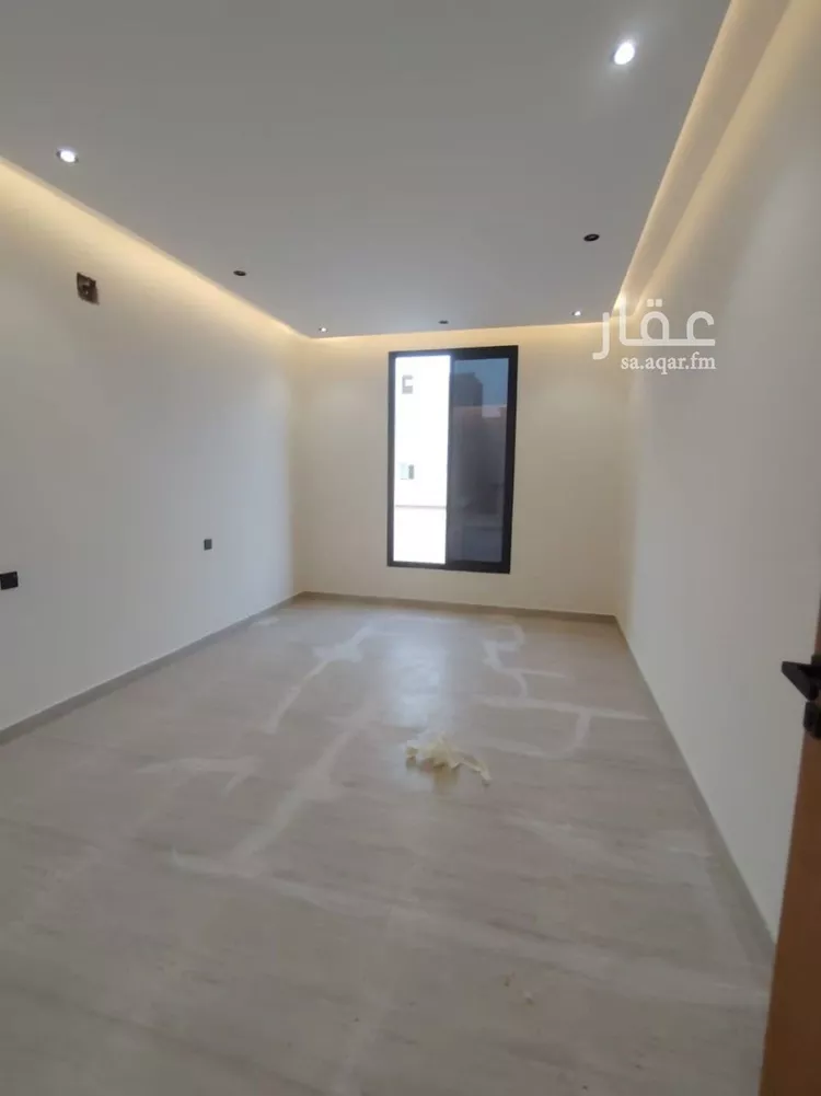 فيلا للبيع في شارع مصطفى عبدالرزاق, حي عكاظ, مدينة الرياض, منطقة الرياض صورة 3