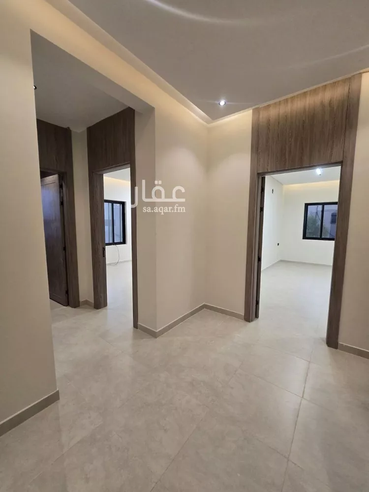 Floor for Sale in Riyadh Al Uraija Al Gharbiyah