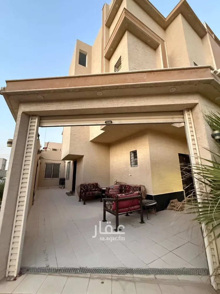 فيلا للبيع في شارع المنذر بن سعيد, حي بدر, مدينة الرياض, منطقة الرياض