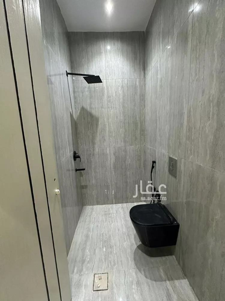 Floor for Sale in Riyadh Tuwaiq 10