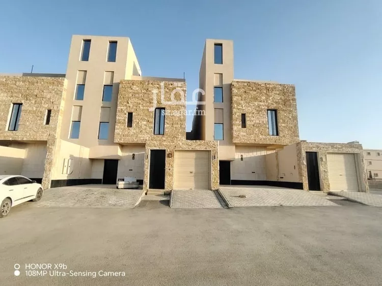 Floor for Sale in Riyadh Tuwaiq