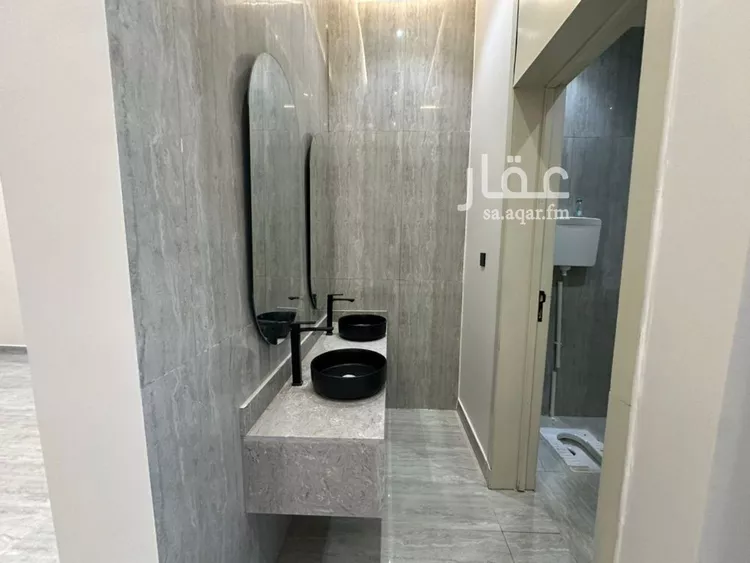 Floor for Sale in Riyadh Tuwaiq 8