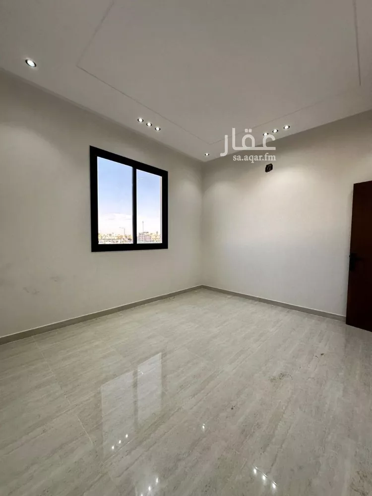 دور للبيع في شارع الكهفة, حي الحزم, مدينة الرياض, منطقة الرياض 16