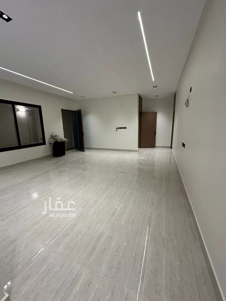 Floor for Sale in Riyadh Tuwaiq 11