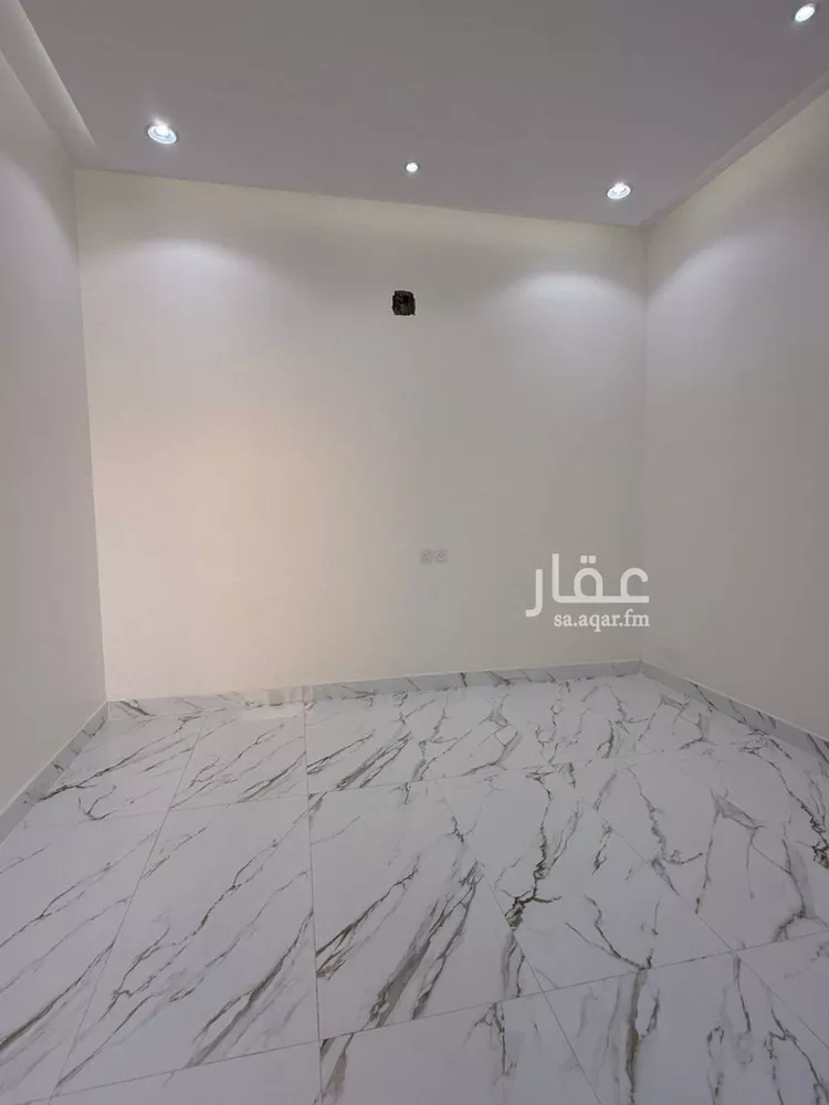 فيلا للبيع في شارع محمد الموصلي, حي العريجاء الغربي, مدينة الرياض, منطقة الرياض 16
