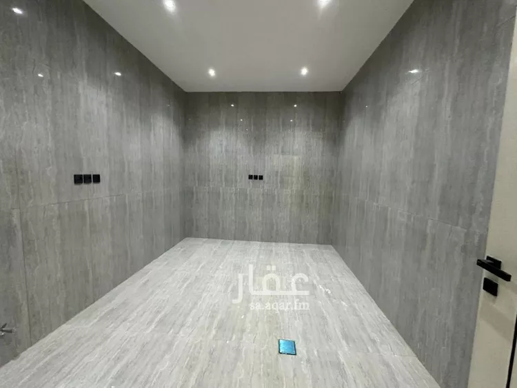 Floor for Sale in Riyadh Tuwaiq 14